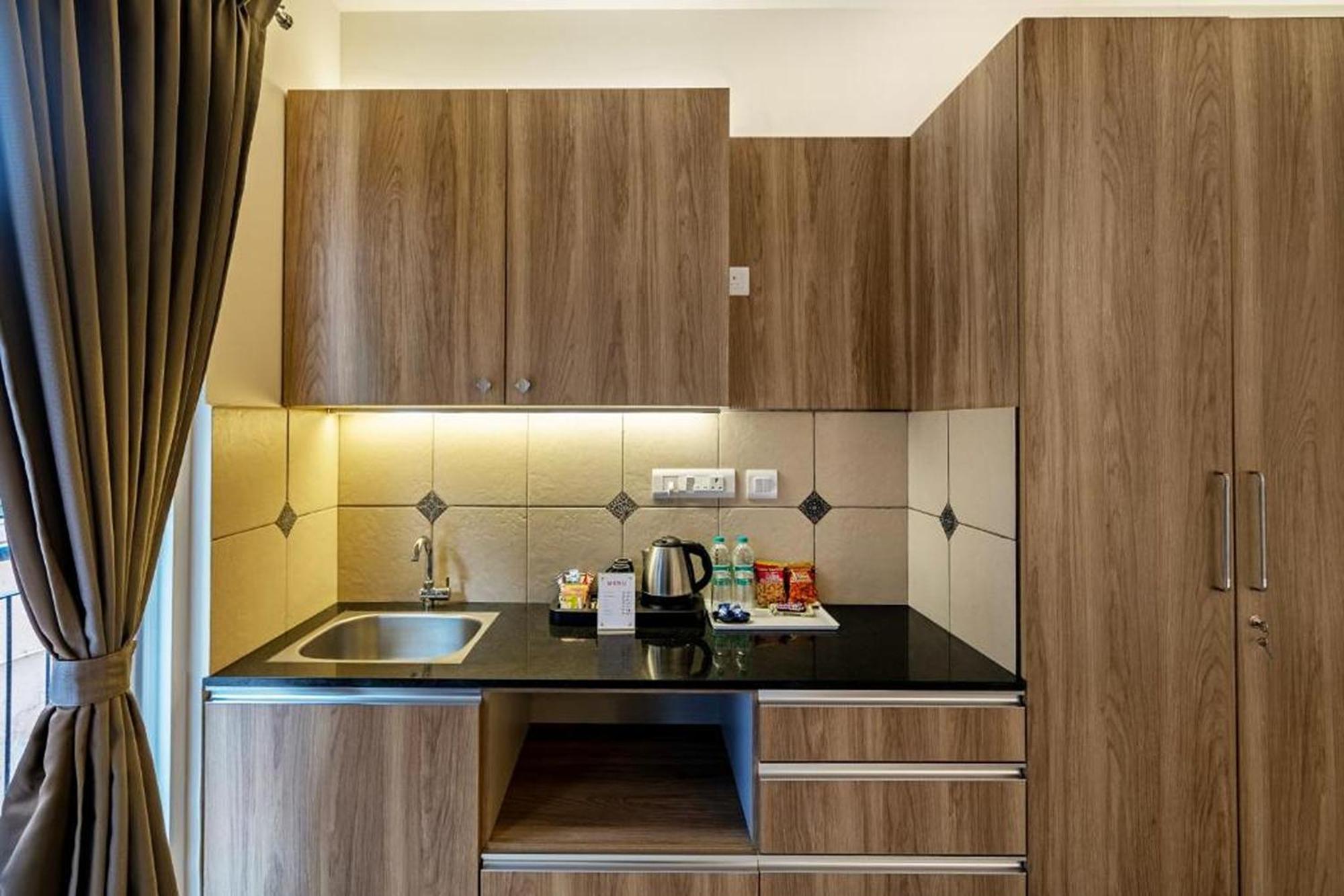 העיר בנגלור Wandr Hotel- Near Mg Road מראה חיצוני תמונה